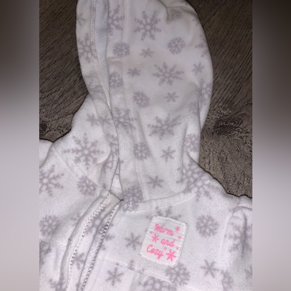 Carters 3-6 m super warm onsie - Picture 3 of 3